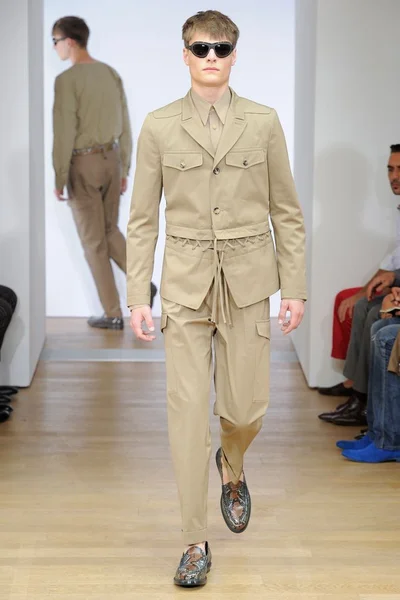 Look 20